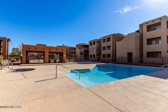 1810 E Blacklidge Dr Apt 123, Tucson, AZ 85719