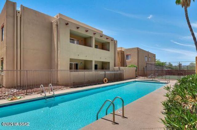 1810 E Blacklidge Dr Apt 123, Tucson, AZ 85719
