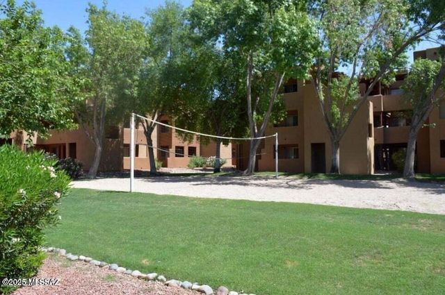 1810 E Blacklidge Dr Apt 123, Tucson, AZ 85719