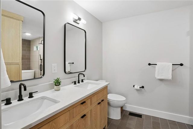3869 Allenhurst Drive, Peachtree Corners, GA 30092