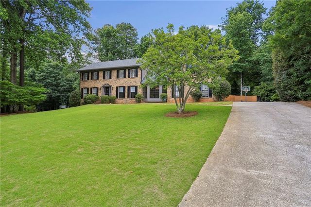 3869 Allenhurst Drive, Peachtree Corners, GA 30092