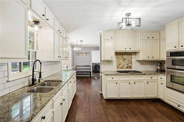 3869 Allenhurst Drive, Peachtree Corners, GA 30092