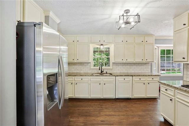 3869 Allenhurst Drive, Peachtree Corners, GA 30092