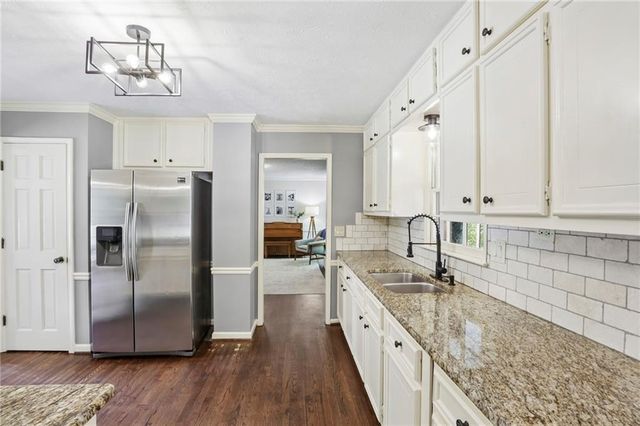 3869 Allenhurst Drive, Peachtree Corners, GA 30092