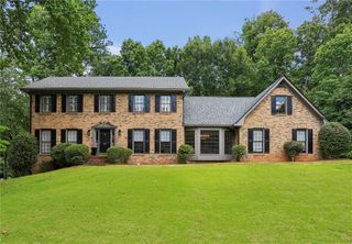 3869 Allenhurst Drive, Peachtree Corners, GA 30092