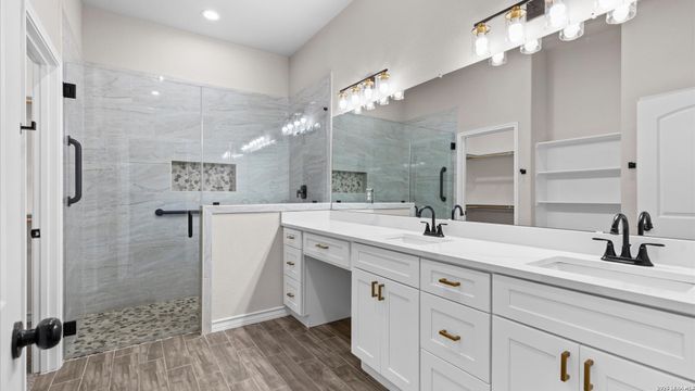 8511 Ventura, Selma, TX 78154