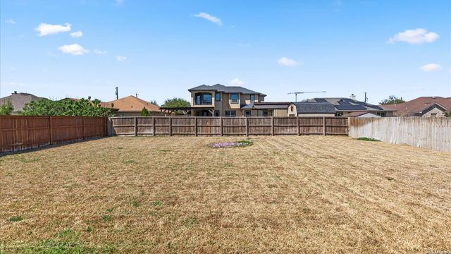 8511 Ventura, Selma, TX 78154