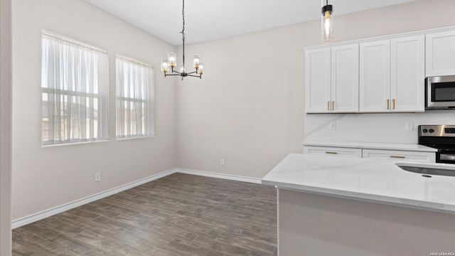 8511 Ventura, Selma, TX 78154