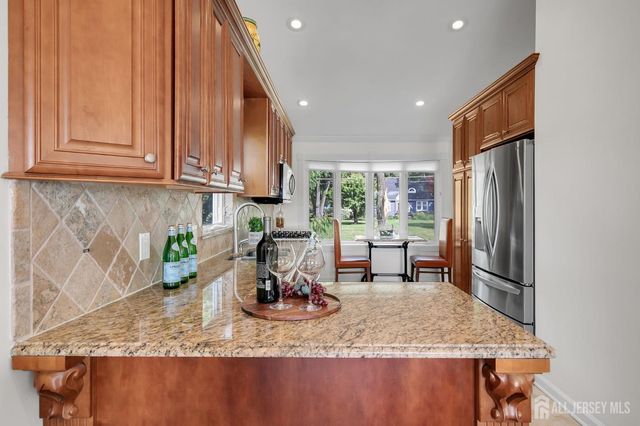 154 Devoe Avenue, Spotswood, NJ 08884
