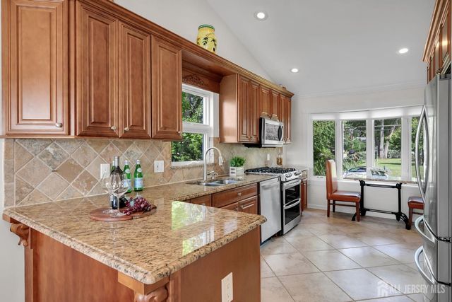 154 Devoe Avenue, Spotswood, NJ 08884