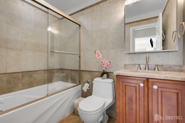 154 Devoe Avenue, Spotswood, NJ 08884