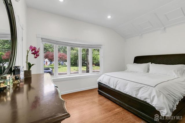 154 Devoe Avenue, Spotswood, NJ 08884