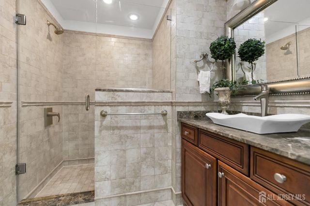154 Devoe Avenue, Spotswood, NJ 08884