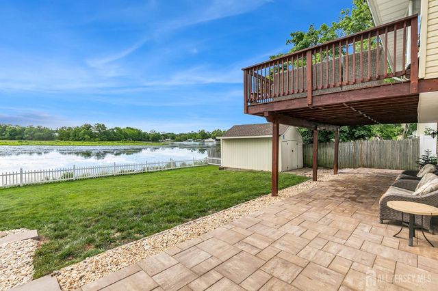 154 Devoe Avenue, Spotswood, NJ 08884
