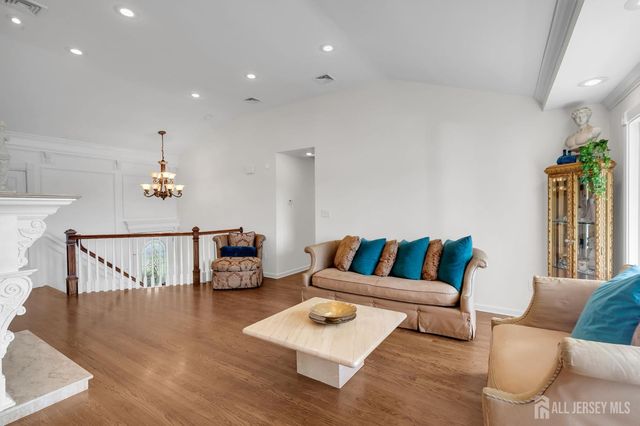 154 Devoe Avenue, Spotswood, NJ 08884