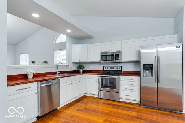 12353 Driftstone Drive, Fishers, IN 46037