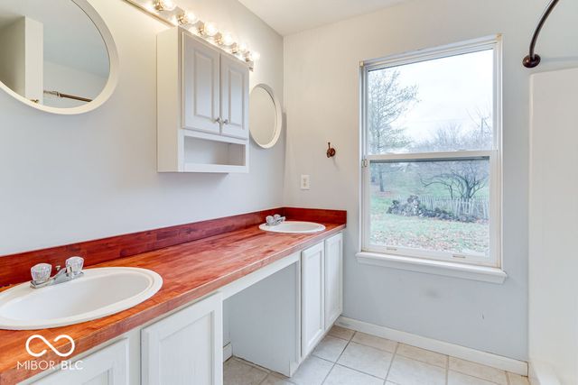 12353 Driftstone Drive, Fishers, IN 46037