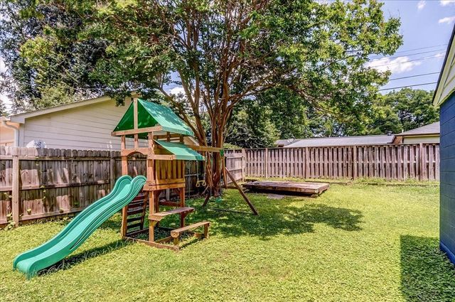 4872 FLAMINGO RD, Memphis, TN 38117