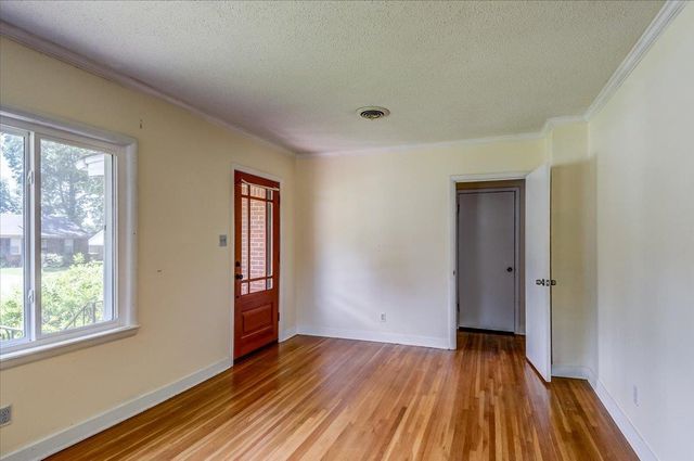 4872 FLAMINGO RD, Memphis, TN 38117