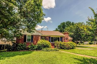 4872 FLAMINGO RD, Memphis, TN 38117