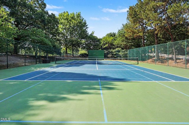 102 Maple Crest Court, Apex, NC 27502