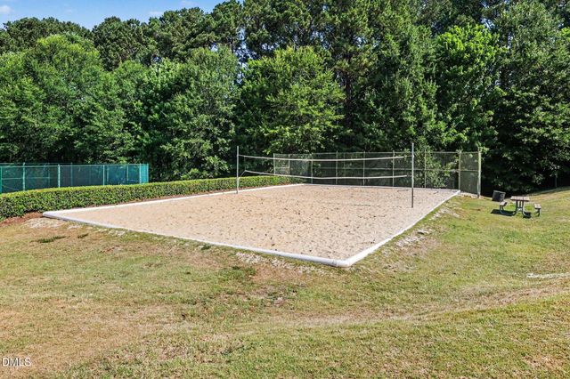 102 Maple Crest Court, Apex, NC 27502