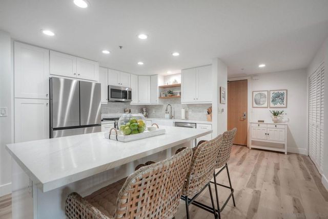 510 1St Ave 305, San Diego, CA 92101