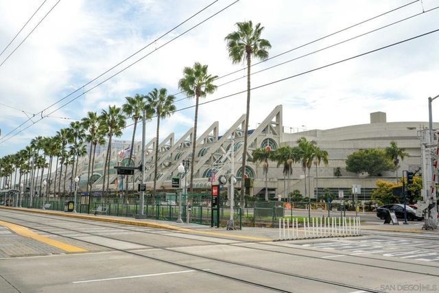 510 1St Ave 305, San Diego, CA 92101