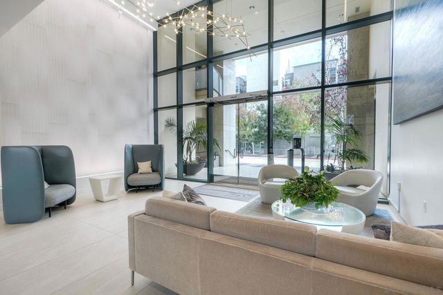 510 1St Ave 305, San Diego, CA 92101