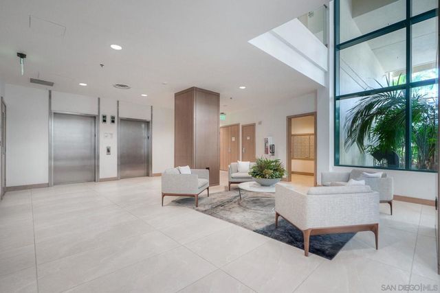 510 1St Ave 305, San Diego, CA 92101