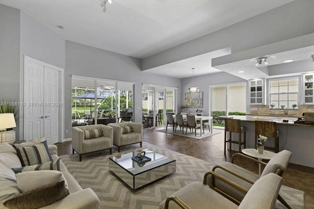 2862 Irma Lake Dr, West Palm Beach, FL 33411