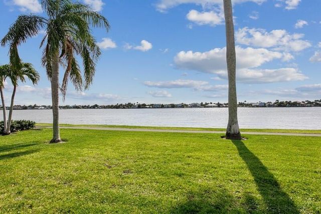 2160 Ibis Isle Road 1, Palm Beach, FL 33480