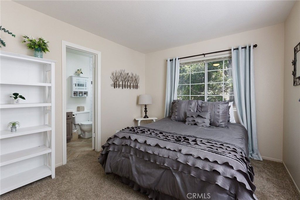 Image 14 of property listing at 1164 Klondike, Lake Arrowhead, CA 92352