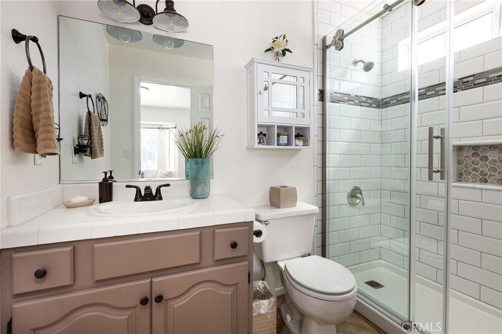 Image 15 of property listing at 1164 Klondike, Lake Arrowhead, CA 92352