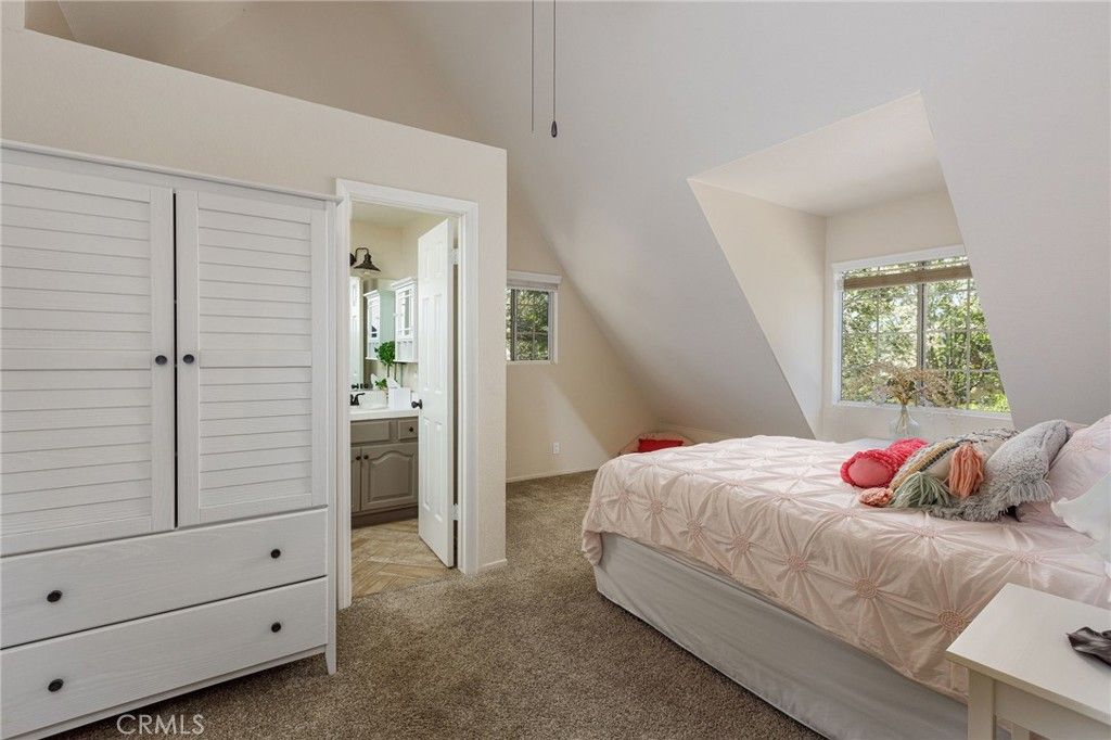 Image 19 of property listing at 1164 Klondike, Lake Arrowhead, CA 92352