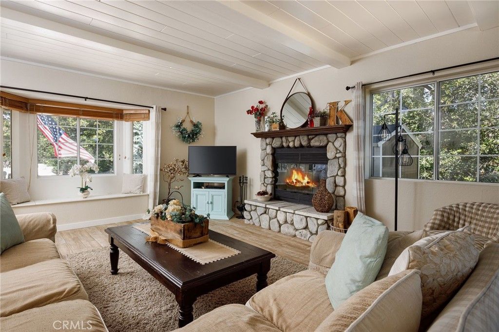 Image 6 of property listing at 1164 Klondike, Lake Arrowhead, CA 92352