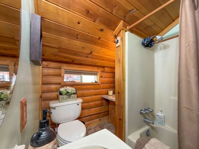2800 Rainier Way, Pine Mountain Club, CA 93222