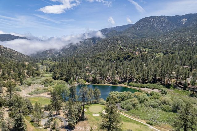 2800 Rainier Way, Pine Mountain Club, CA 93222