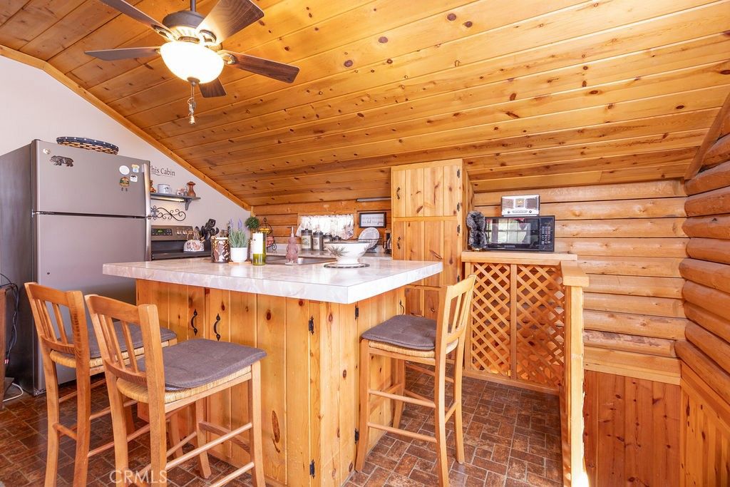 Image 18 of property listing at 2800 Rainier Way, Pine Mountain Club, CA 93222
