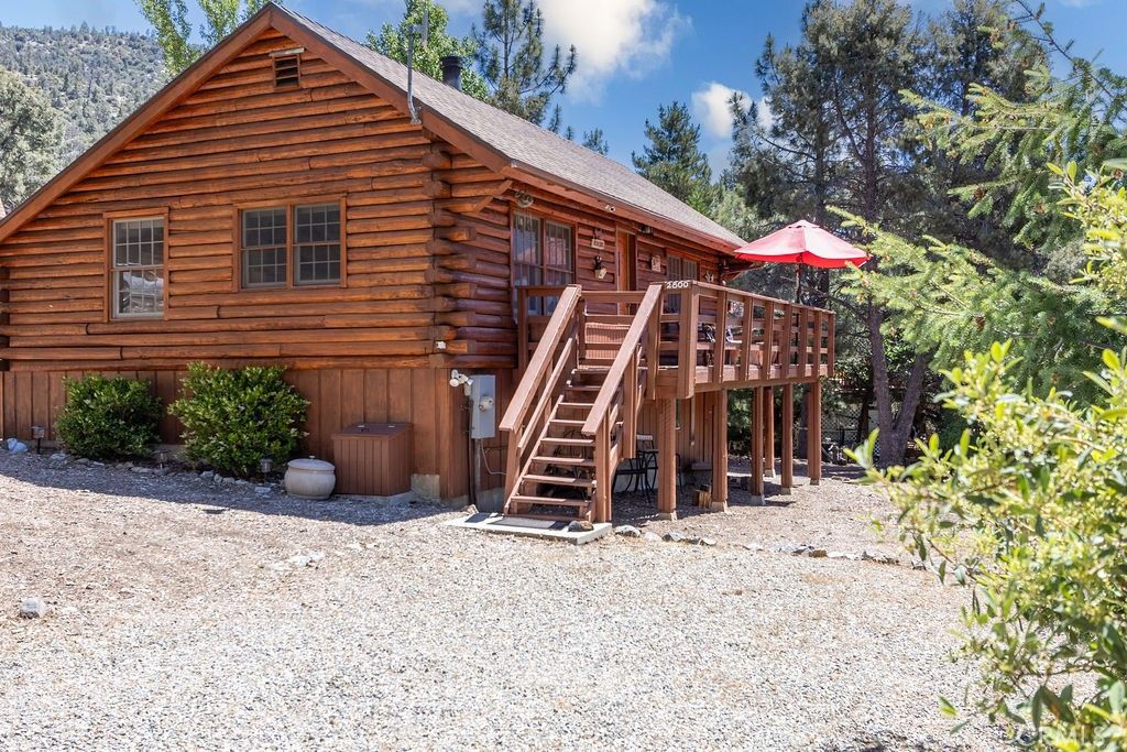 Image 3 of property listing at 2800 Rainier Way, Pine Mountain Club, CA 93222