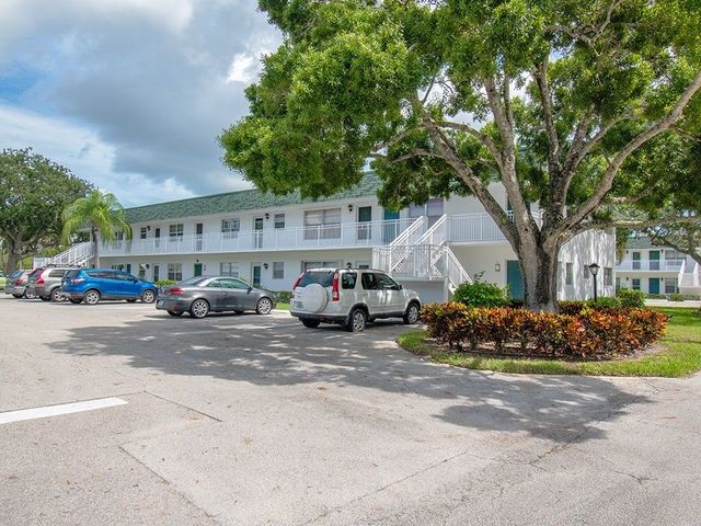 2800 Indian River Boulevard 1N, Vero Beach, FL 32960