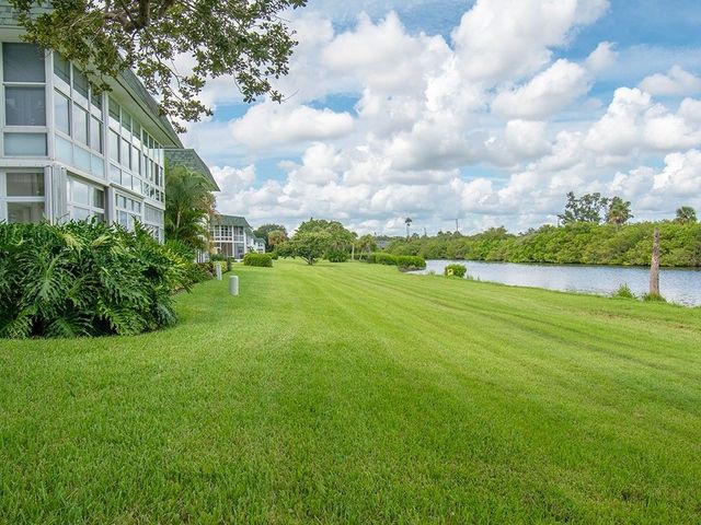 2800 Indian River Boulevard 1N, Vero Beach, FL 32960