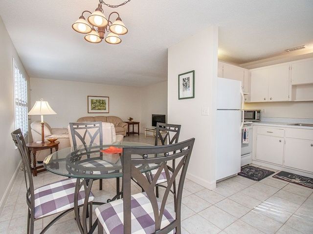 2800 Indian River Boulevard 1N, Vero Beach, FL 32960