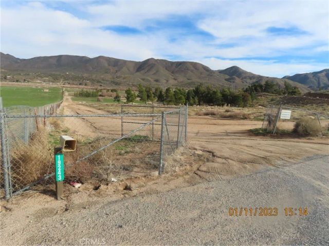 19243 Whitehaven, Hesperia, CA 92345