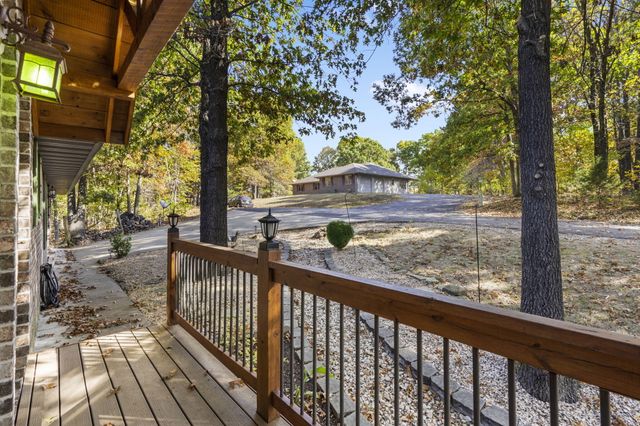 55 Lovers Lane, Branson West, MO 65737