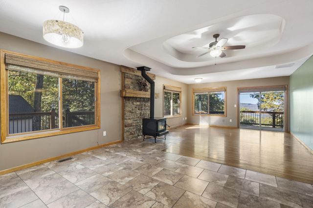 55 Lovers Lane, Branson West, MO 65737