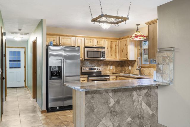 55 Lovers Lane, Branson West, MO 65737