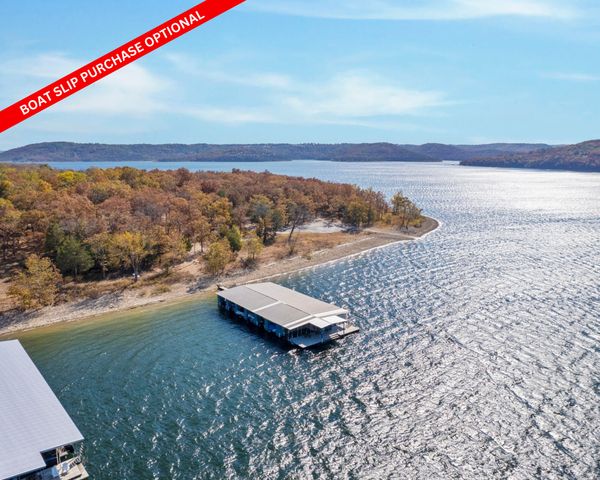 55 Lovers Lane, Branson West, MO 65737