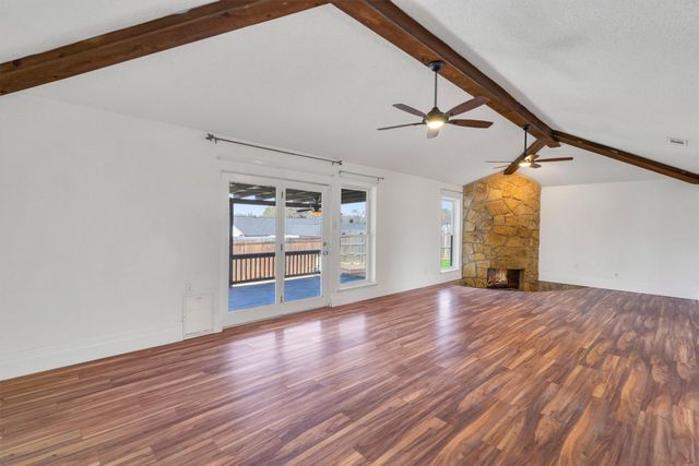 1031 Boston Boulevard, Bedford, TX 76022