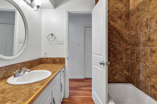 1031 Boston Boulevard, Bedford, TX 76022